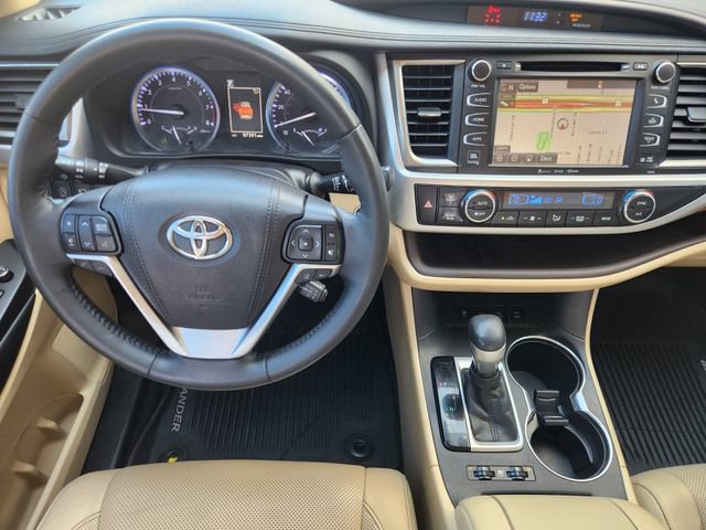 Used 2019 Toyota Highlander Limited Platinum AWD/4WD image 30