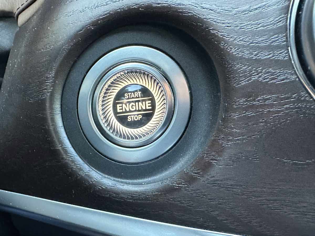 Used 2019 Mercedes-Benz S 560 Sedan image 47