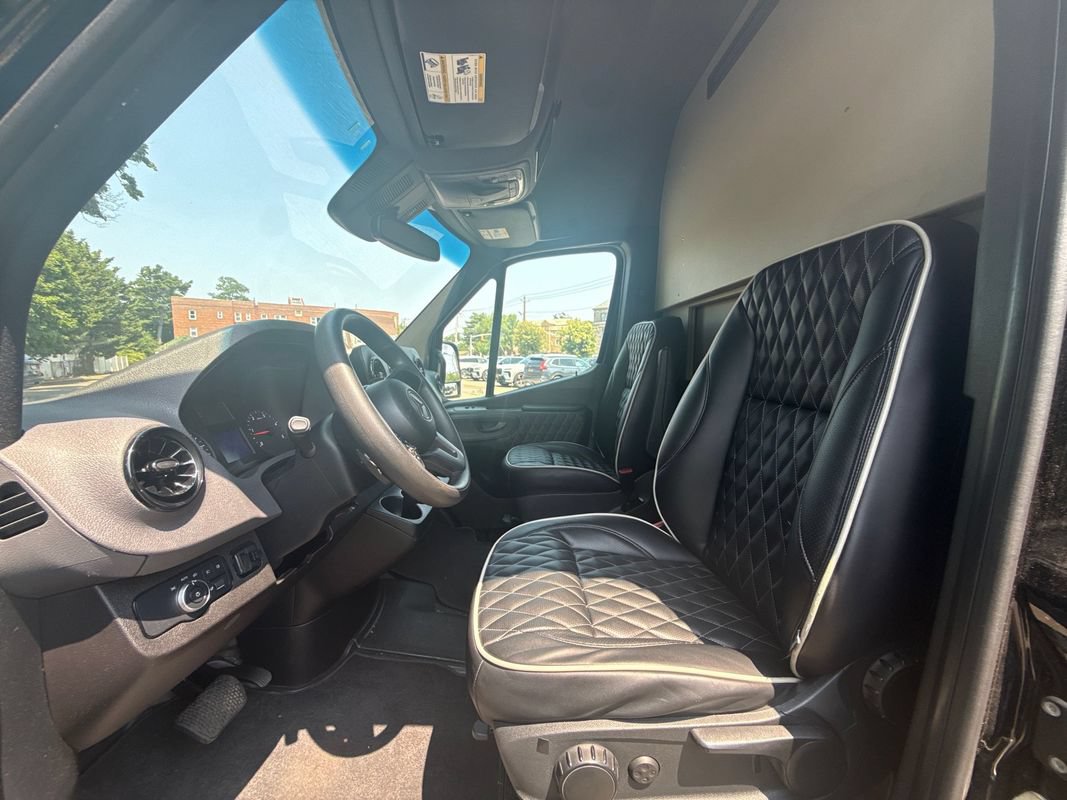 Used 2021 Mercedes-Benz Sprinter 3500 image 13