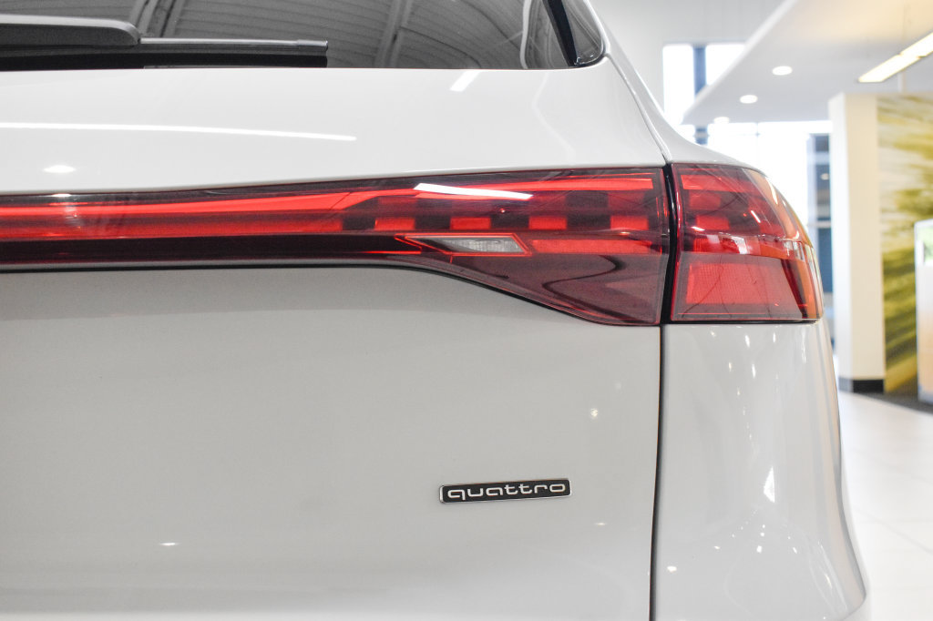 Used 2025 Audi Q5 Premium AWD/4WD image 15