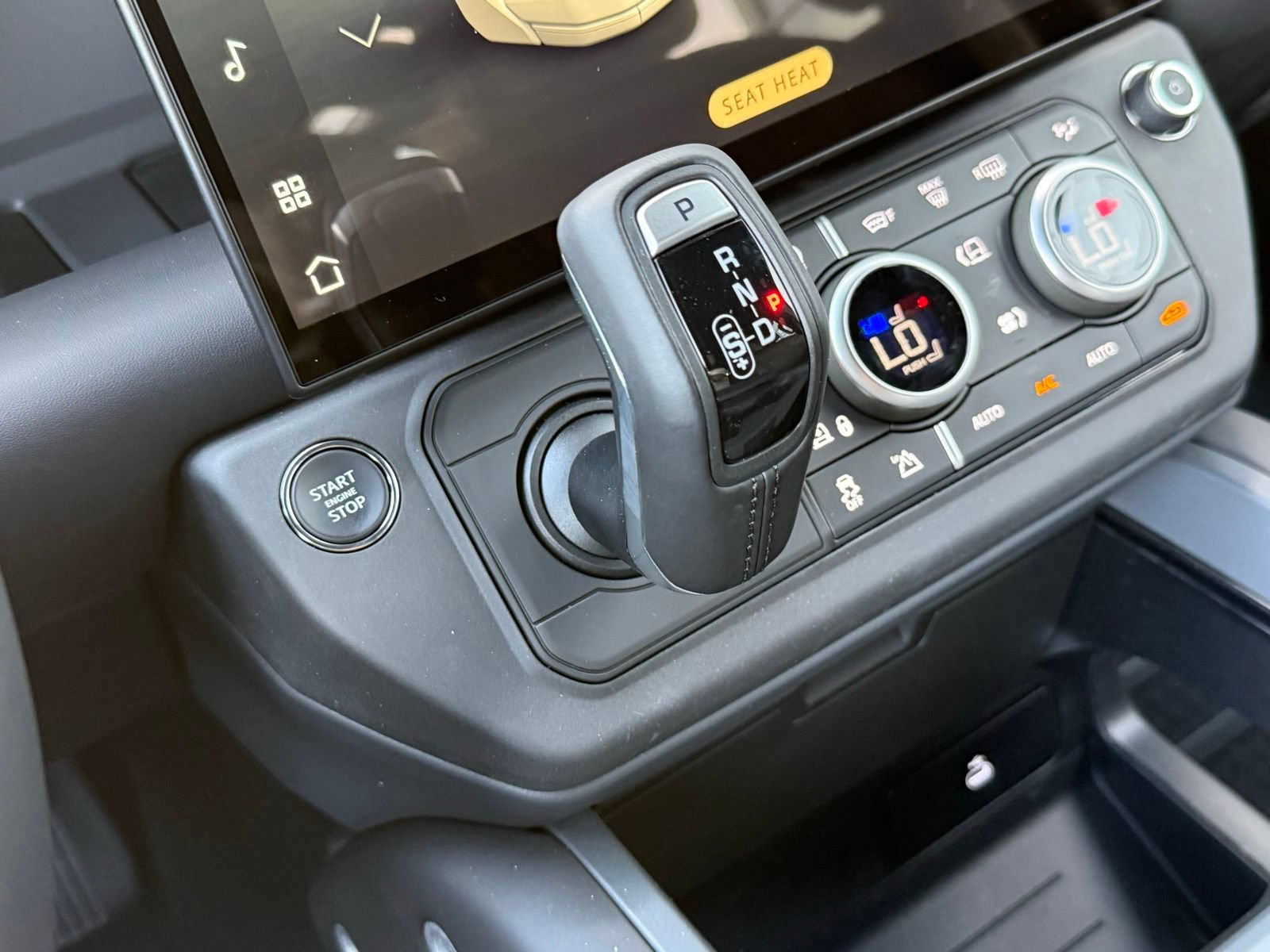 New 2026 Land Rover Defender 110 S AWD/4WD image 27