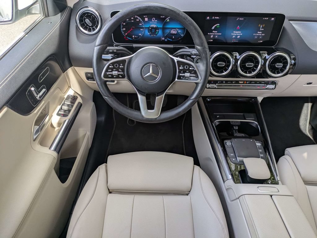 Used 2021 Mercedes-Benz GLA 250 4MATIC image 16