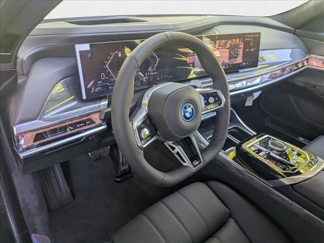 New 2025 BMW 750e xDrive w/ Premium Package image 3