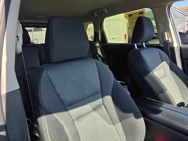 Used 2024 Nissan Rogue SV image 11