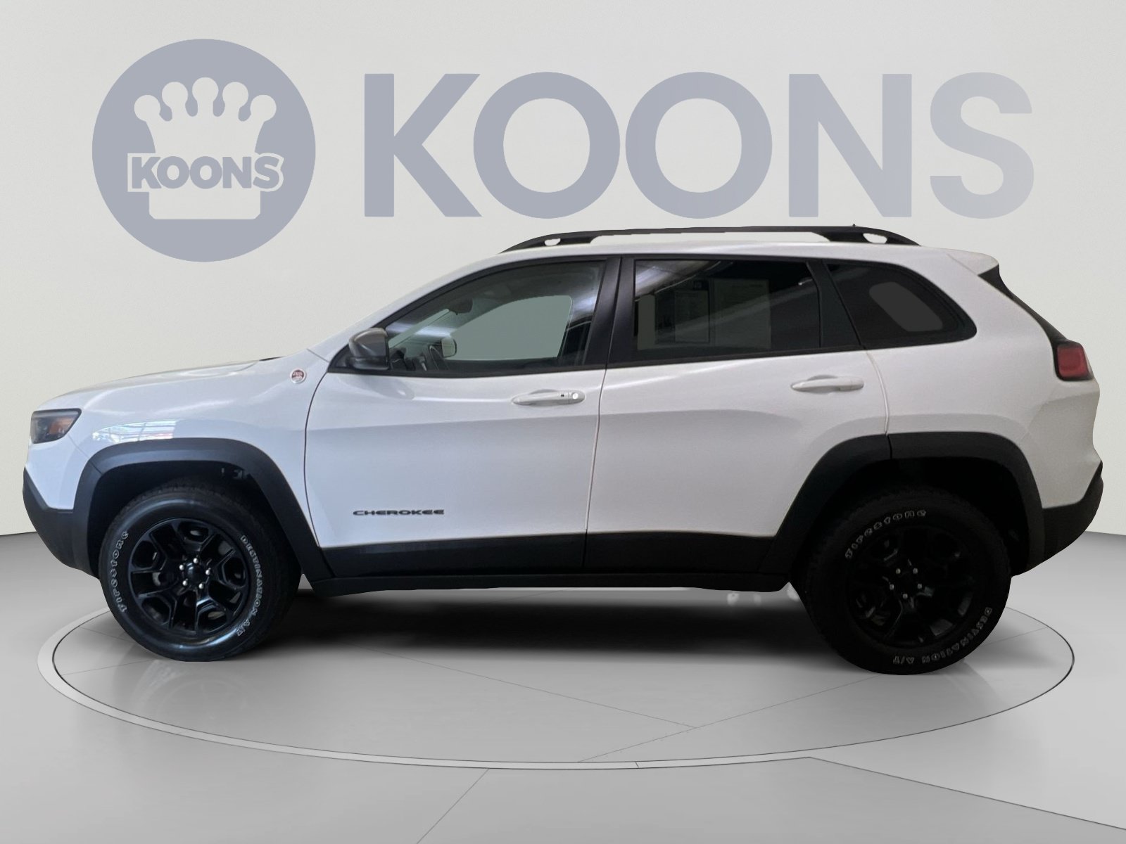 Used 2021 Jeep Cherokee Trailhawk w/ Trailer Tow Group AWD/4WD image 5