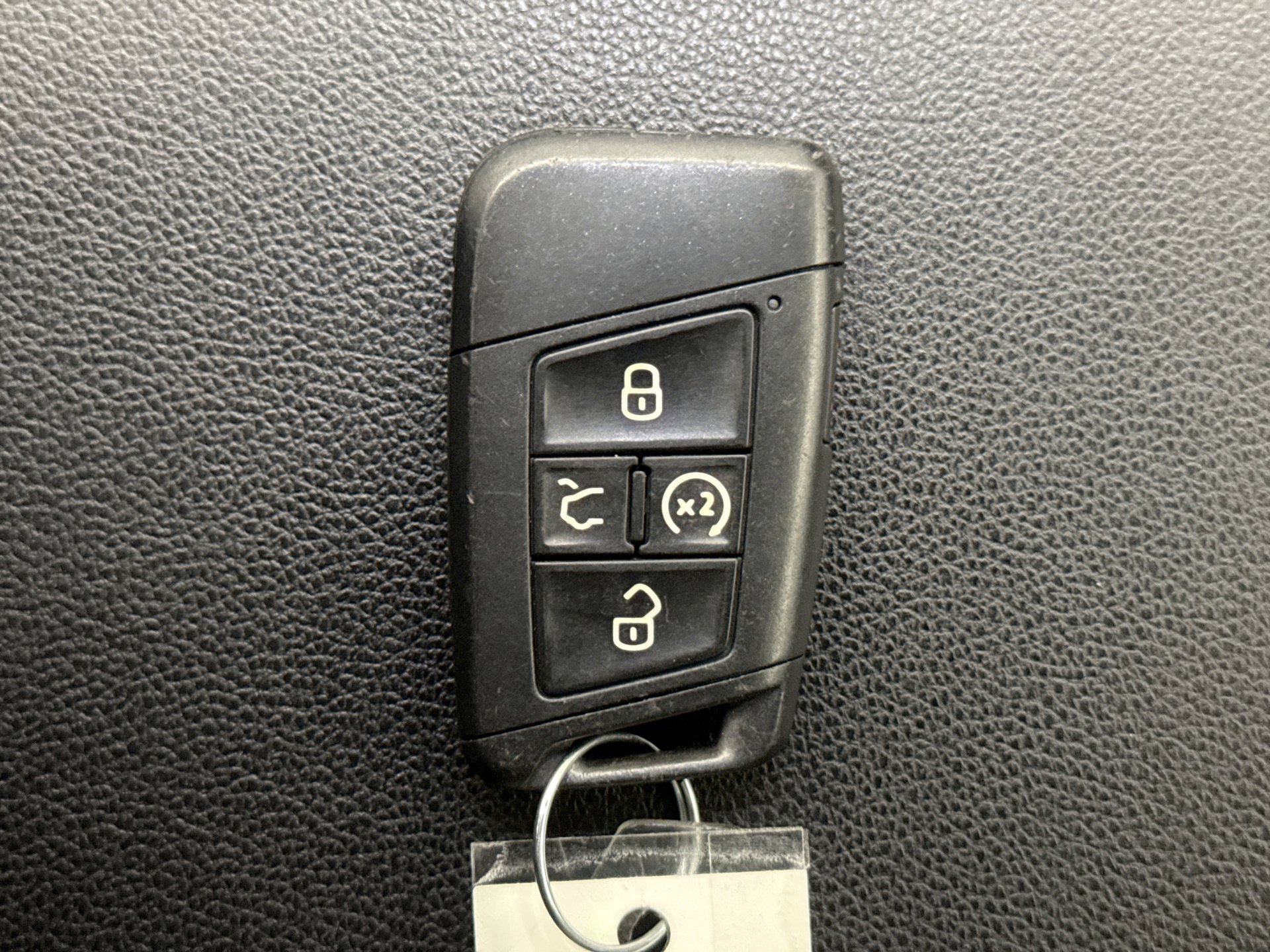 Used 2020 Volkswagen Atlas Cross Sport SEL image 10