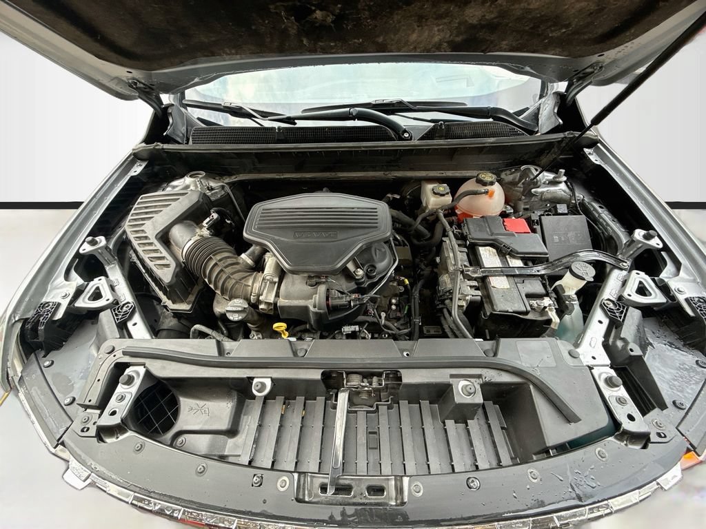 Used 2023 GMC Acadia Denali w/ Denali Ultimate Package FWD image 32