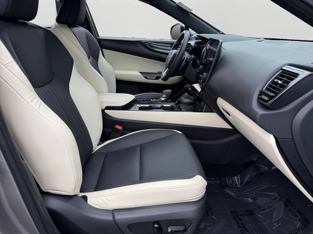 Certified 2024 Lexus NX 250 FWD image 9