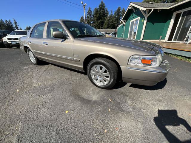 Used 2006 Mercury Grand Marquis LS RWD image 3