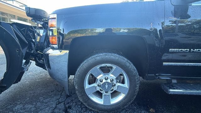 Used 2017 Chevrolet Silverado 2500 LTZ w/ Vortec Plus Package AWD/4WD image 10