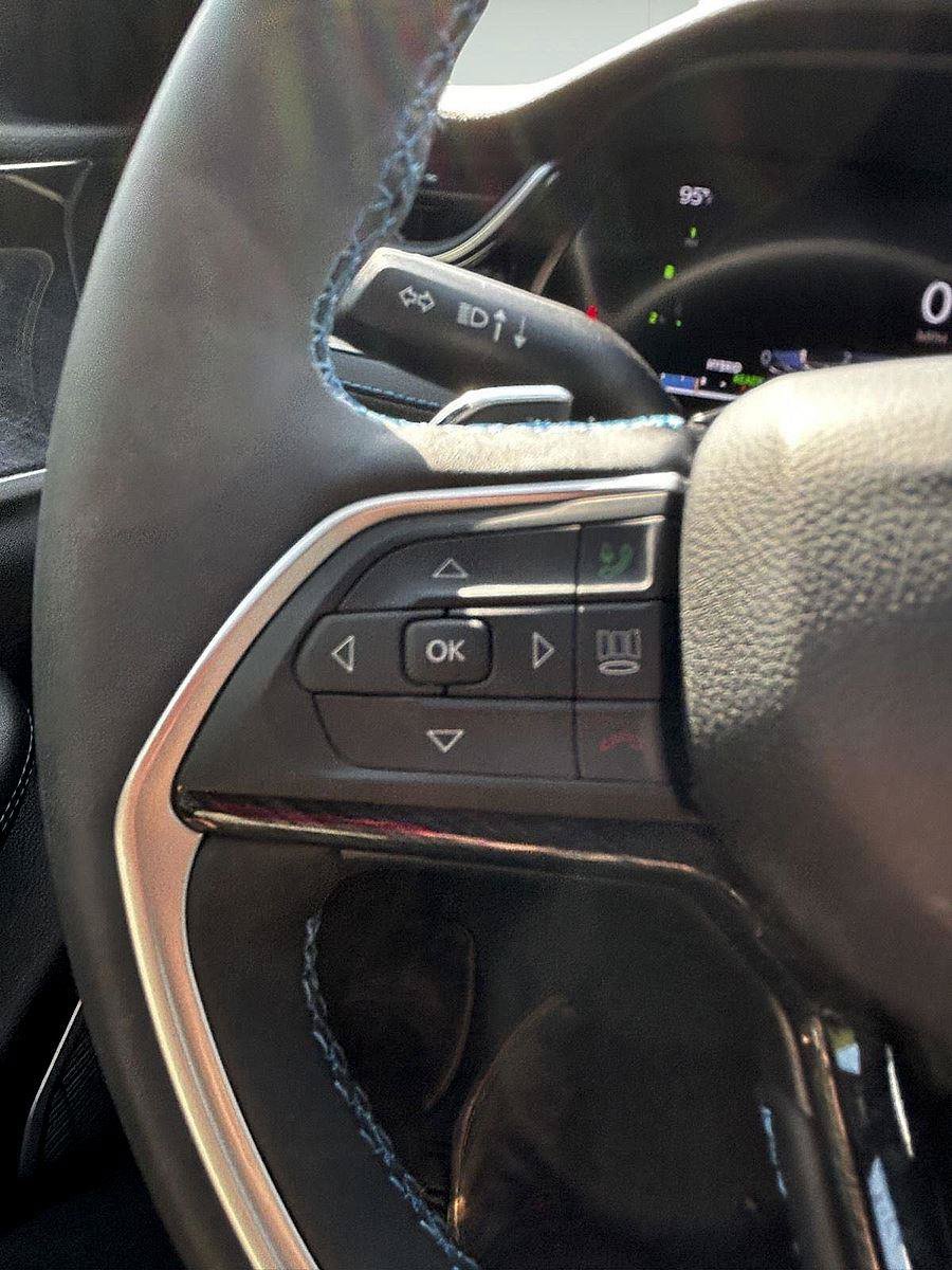 New 2024 Jeep Grand Cherokee Trailhawk AWD/4WD image 22