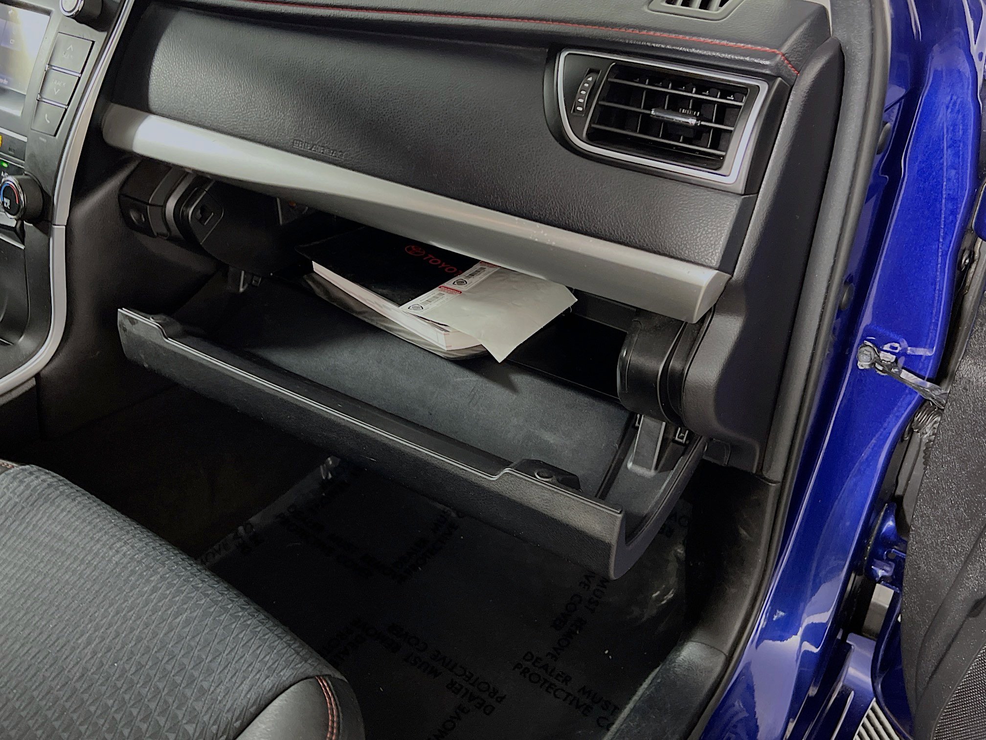 Used 2015 Toyota Camry SE image 34