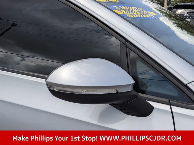 Used 2023 Volkswagen GTI Autobahn FWD image 11