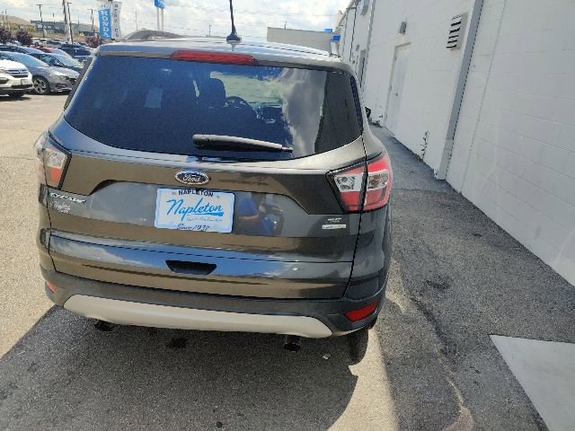 Used 2018 Ford Escape SE w/ SE Sync 3 Package FWD image 18