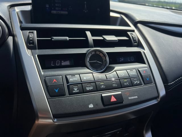 Used 2016 Lexus NX 200t FWD image 21