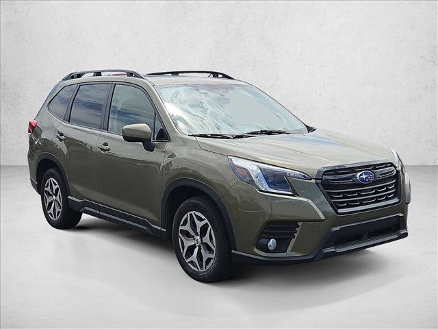 Used 2023 Subaru Forester Premium AWD/4WD image 3