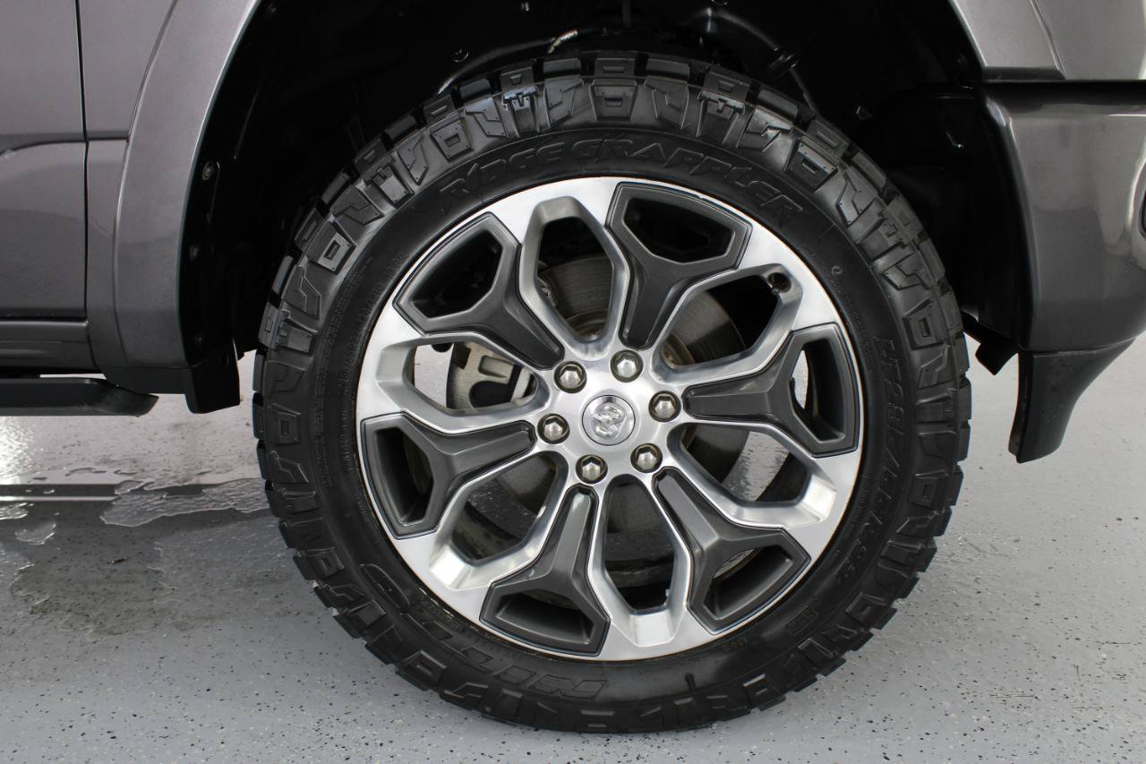Used 2019 RAM 1500 Limited w/ Advanced Safety Group AWD/4WD image 86
