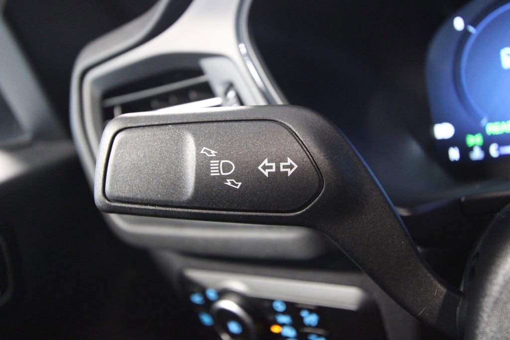 Used 2025 Ford Escape ST-Line Elite image 13