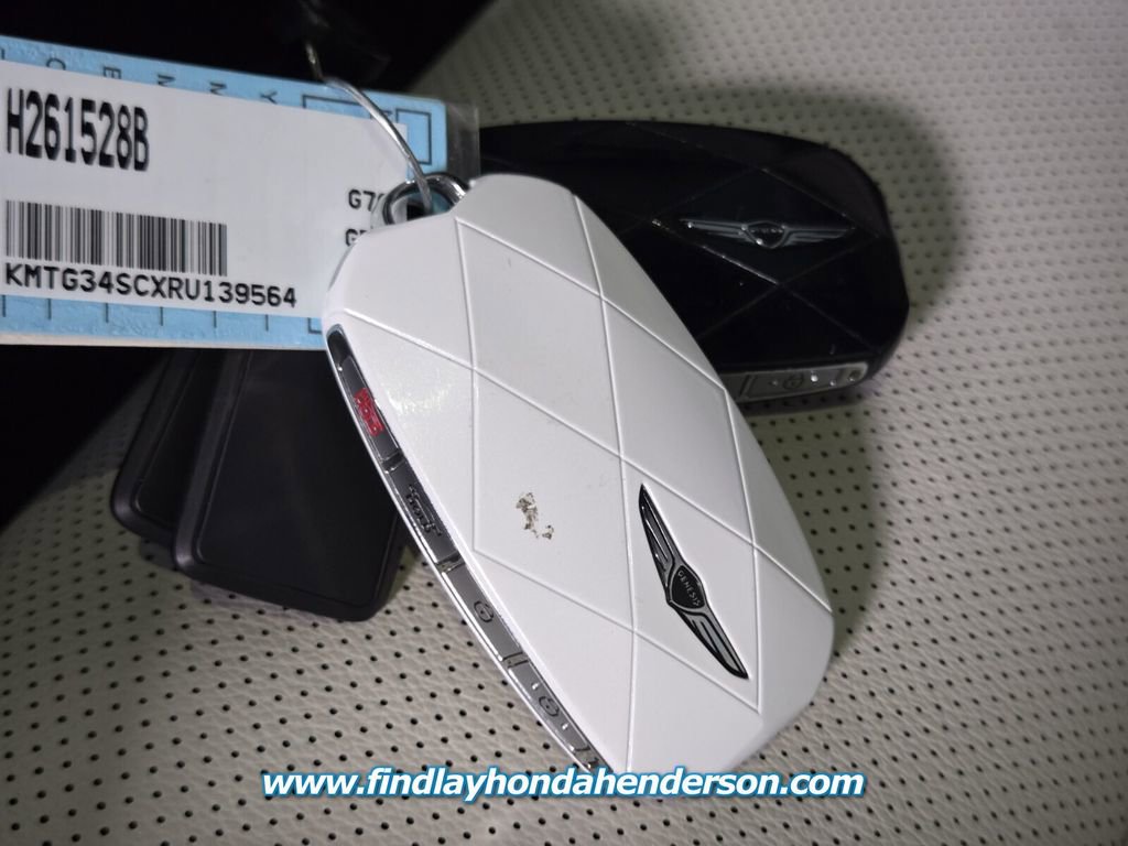 Used 2024 Genesis G70 2.5T image 31