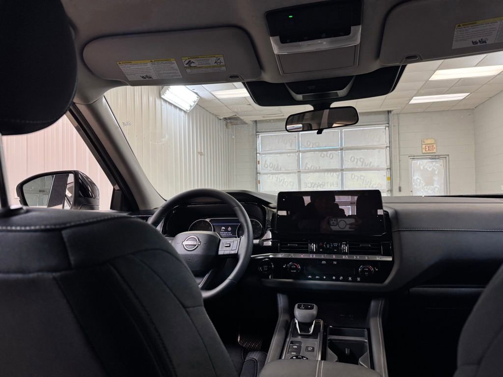 New 2026 Nissan Pathfinder SV image 20