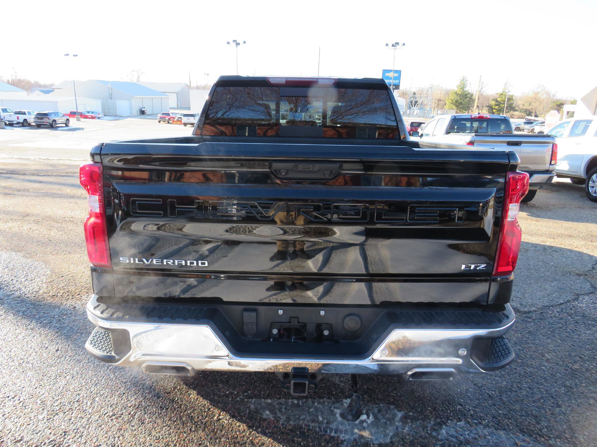 Used 2022 Chevrolet Silverado 1500 LTZ image 11