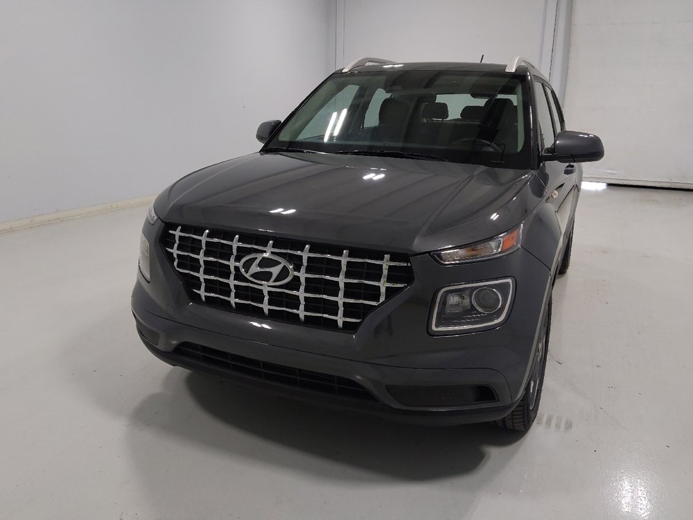 Used 2023 Hyundai Venue SEL FWD image 15