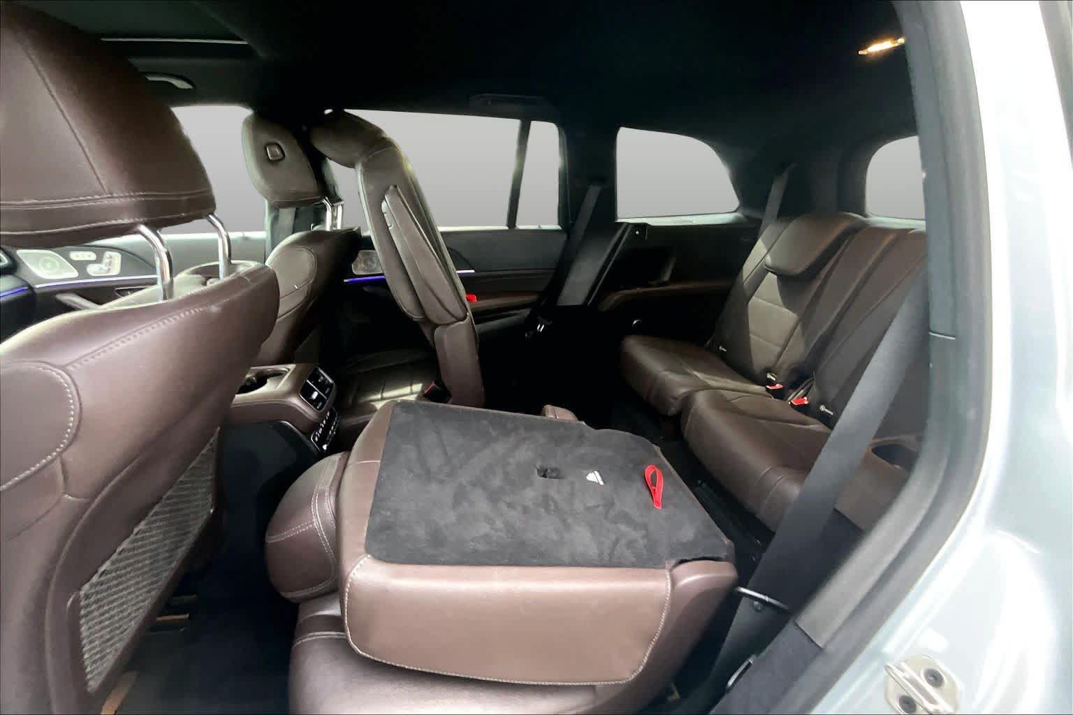 Used 2022 Mercedes-Benz GLS 450 4MATIC w/ AMG Line Exterior image 20