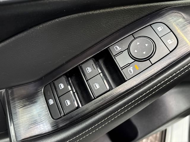 Certified 2025 Nissan Rogue SV image 12