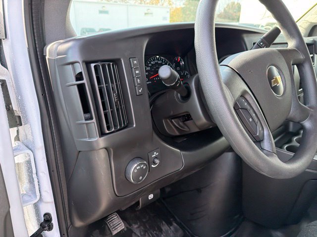 New 2027 Chevrolet Express 3500 Extended w/ Driver Convenience Package RWD image 22
