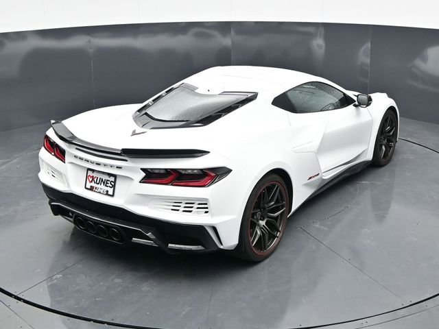 Used 2024 Chevrolet Corvette Z06 w/ Stealth Interior Trim Package RWD image 20