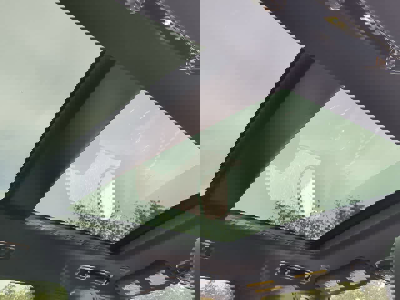 Used 2024 Land Rover Range Rover Sport Dynamic SE image 19