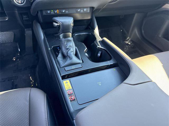 Certified 2023 Lexus ES 350 w/ Premium Package image 21