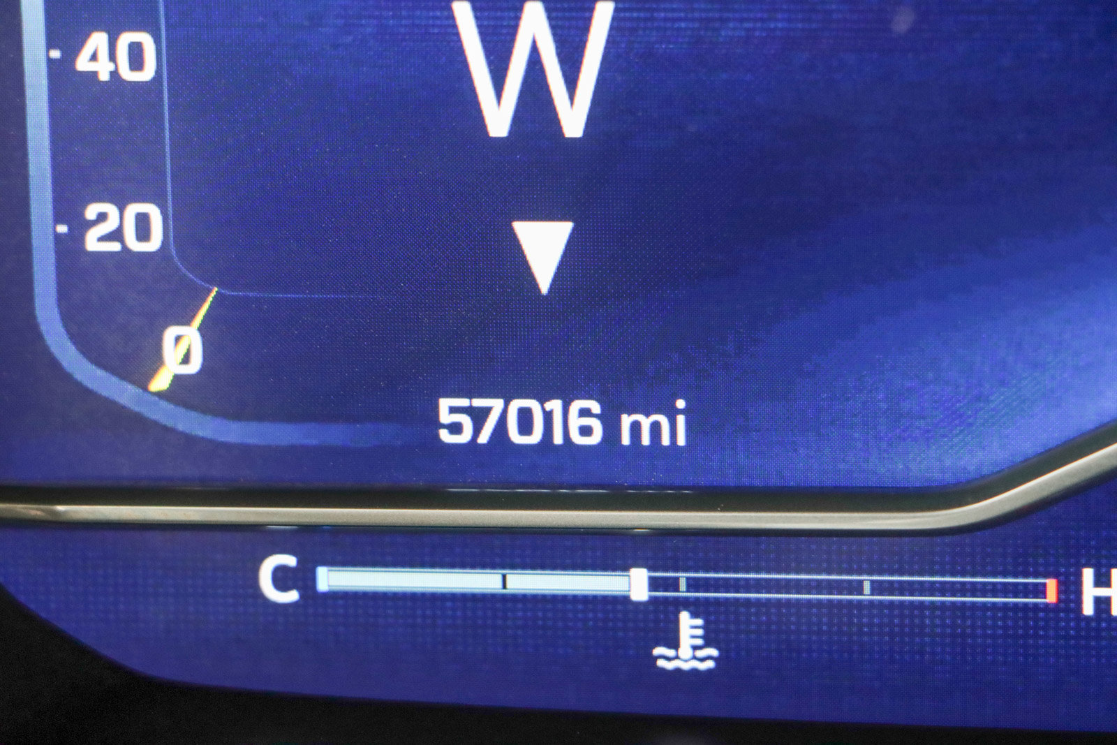 Used 2023 Chevrolet Tahoe Z71 w/ Luxury Package image 17