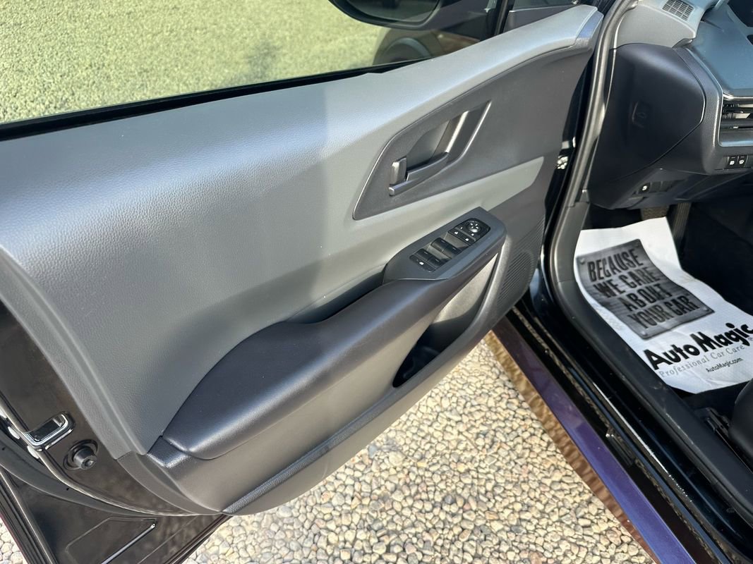 Used 2023 Toyota Prius LE image 32