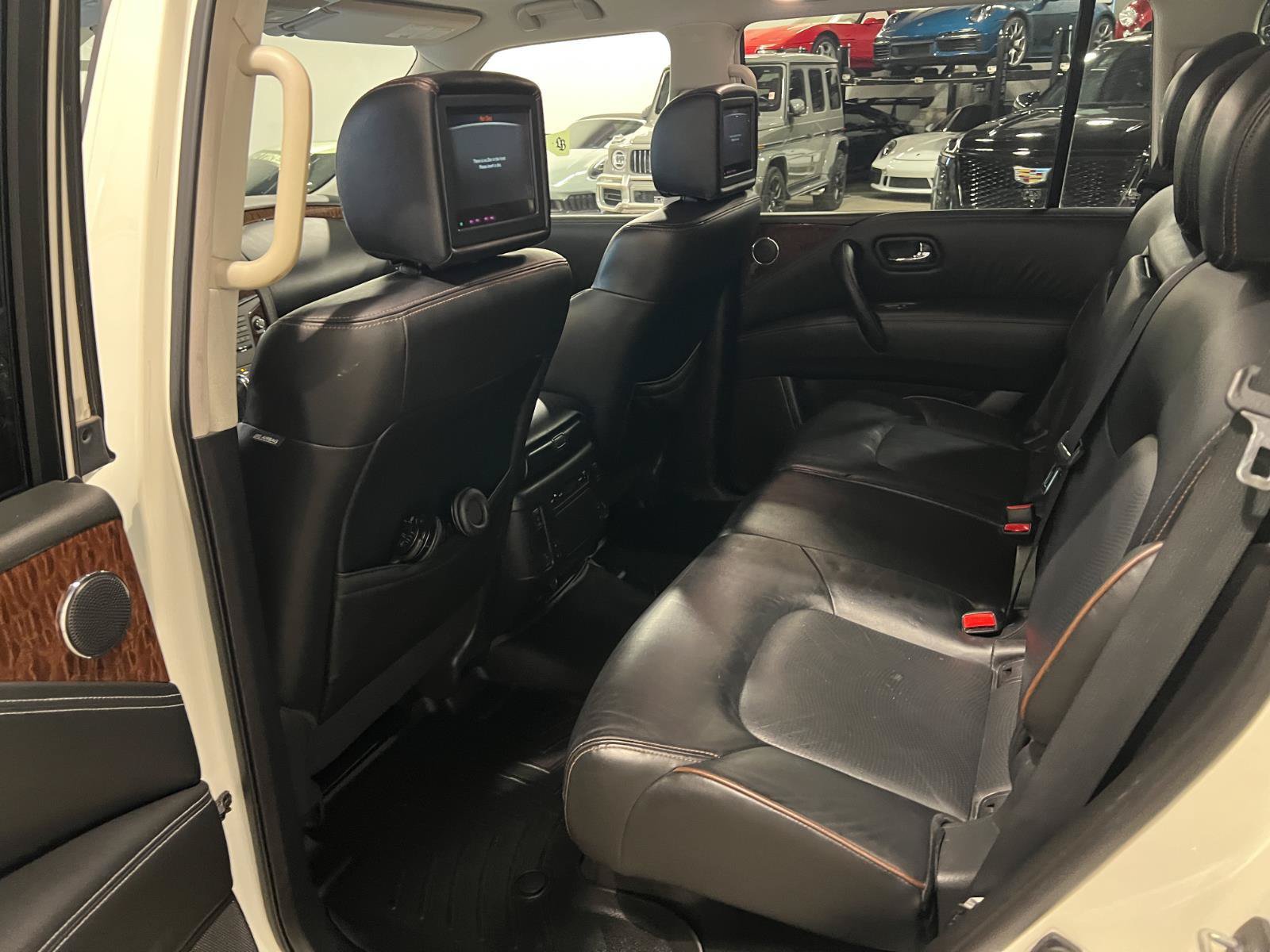 Used 2020 Nissan Armada Platinum w/ Interior Lighting Package AWD/4WD image 31