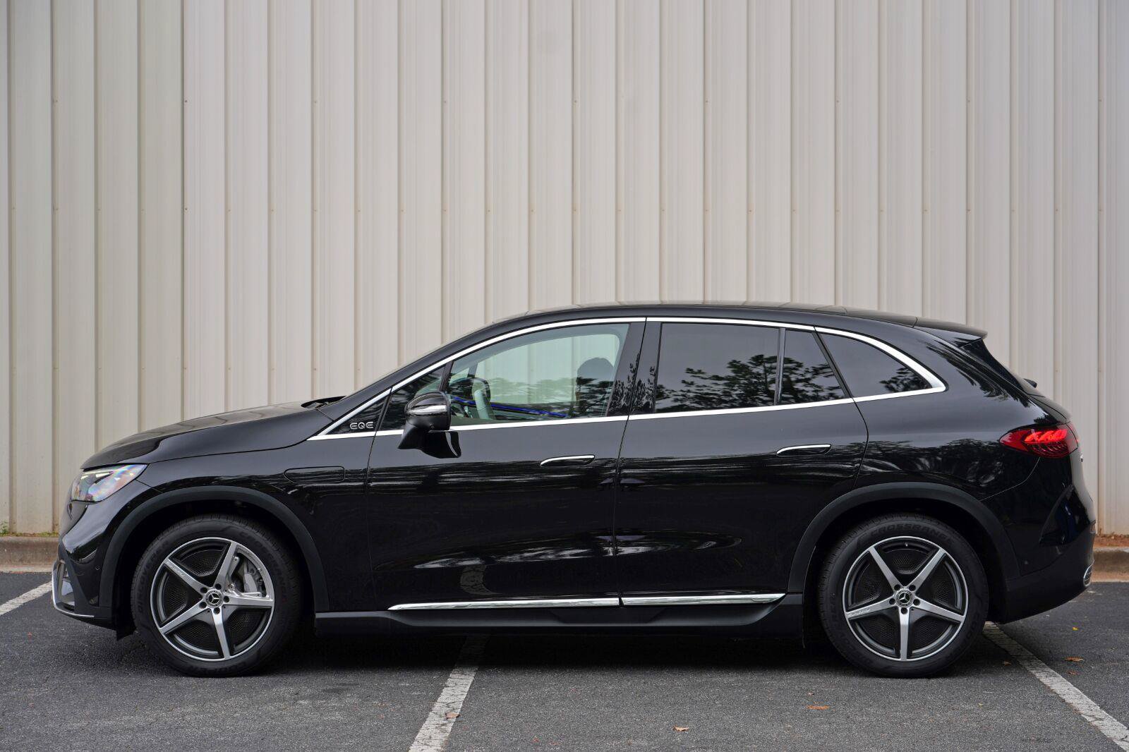 Used 2023 Mercedes-Benz EQE 500 4MATIC SUV image 55