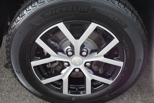 Used 2025 Jeep Grand Cherokee L Limited image 56