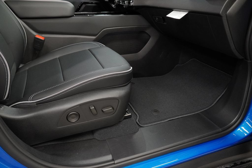 New 2026 Chevrolet Silverado EV LT AWD/4WD image 29