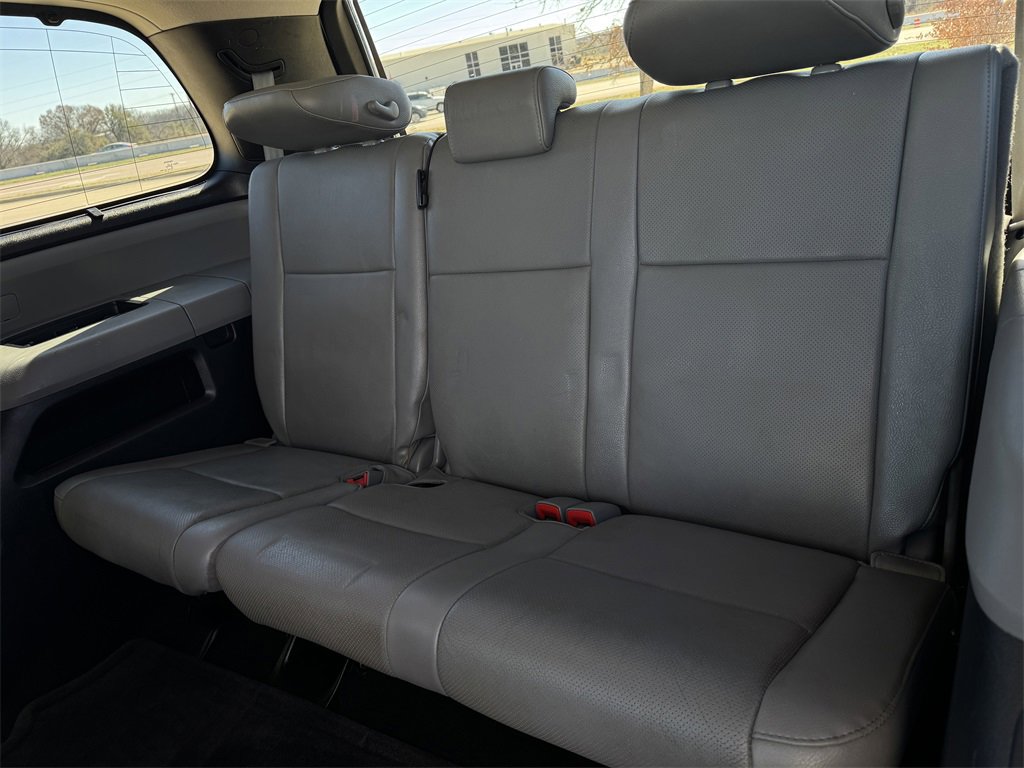 Used 2013 Toyota Sequoia Platinum image 31