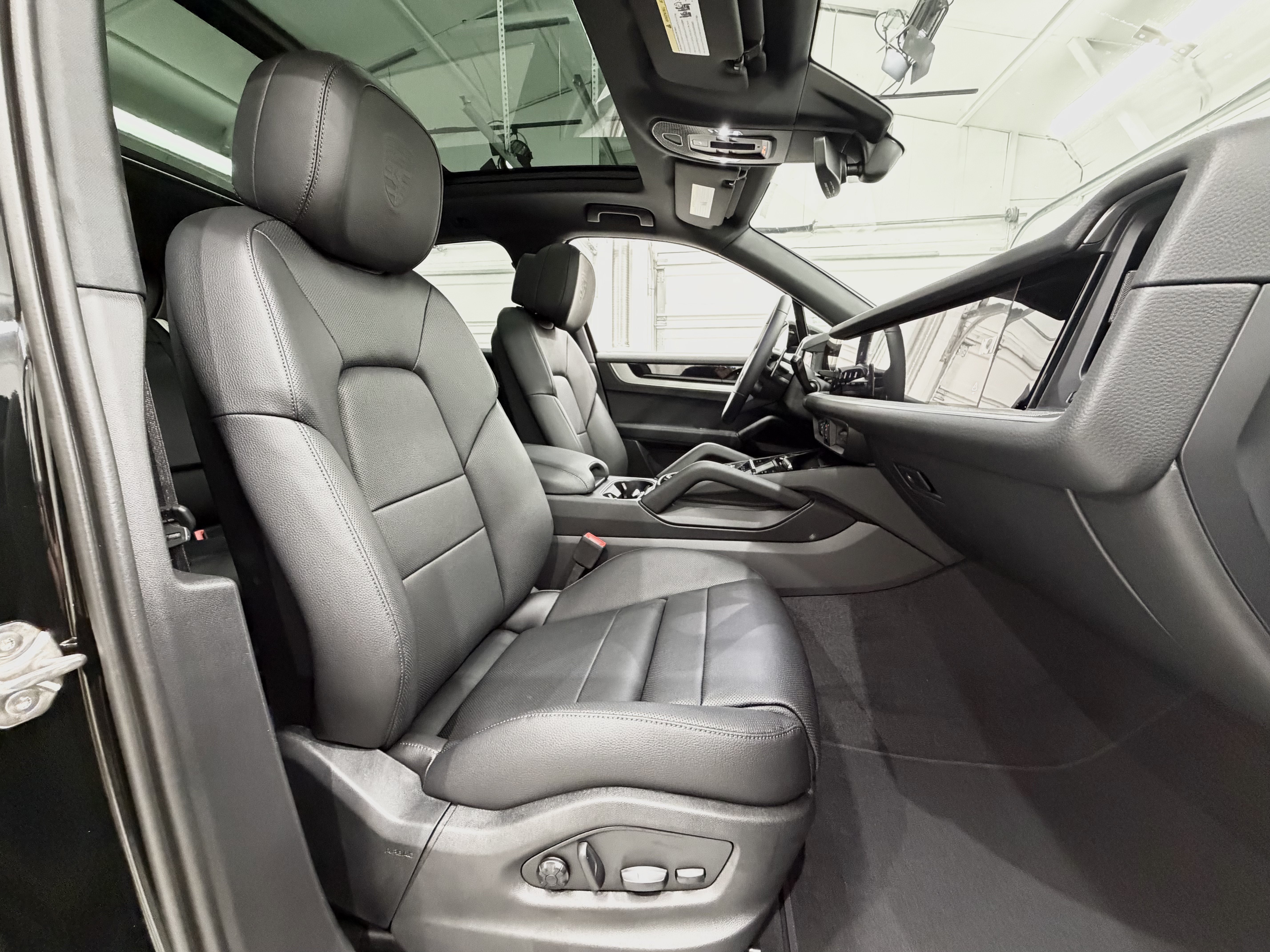 New 2026 Porsche Cayenne AWD/4WD image 23