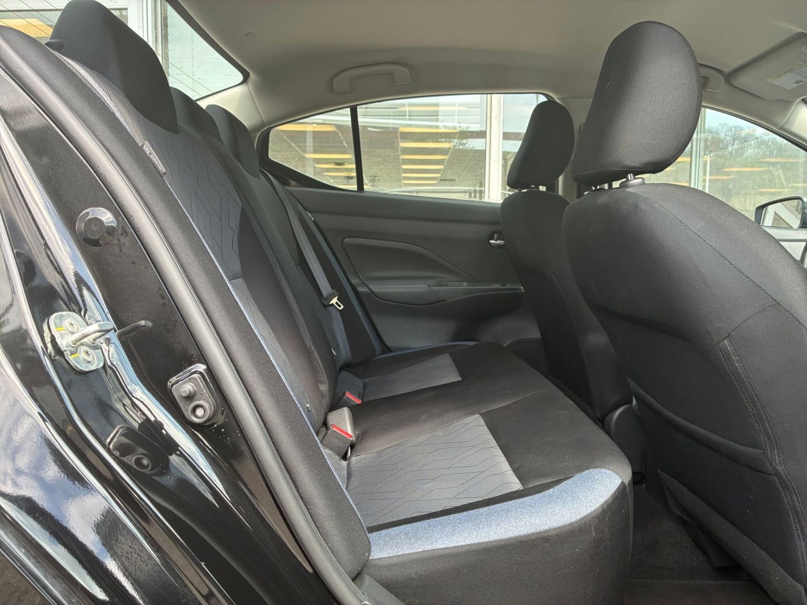 Used 2025 Nissan Versa SV FWD image 38