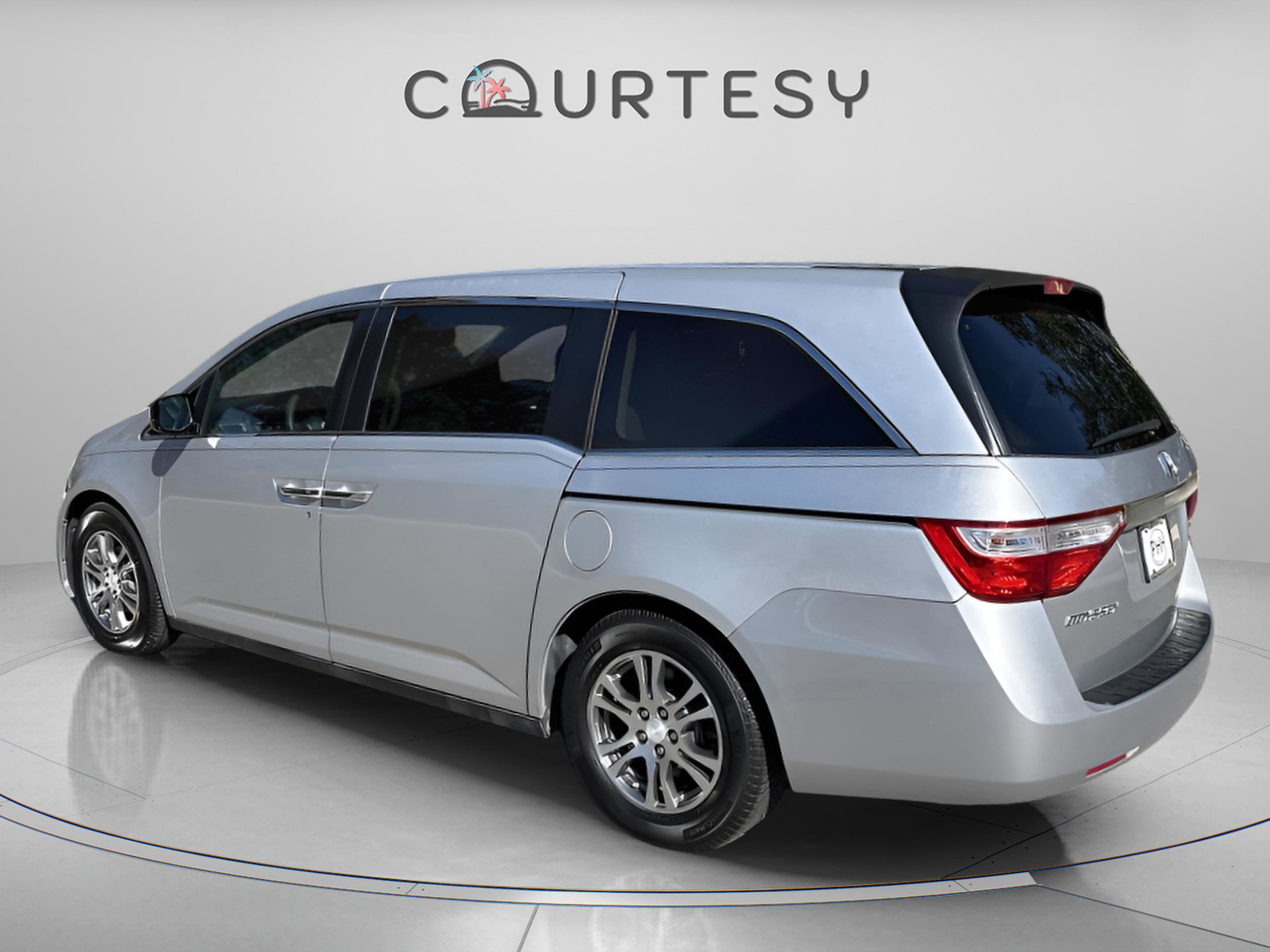Used 2013 Honda Odyssey EX image 5