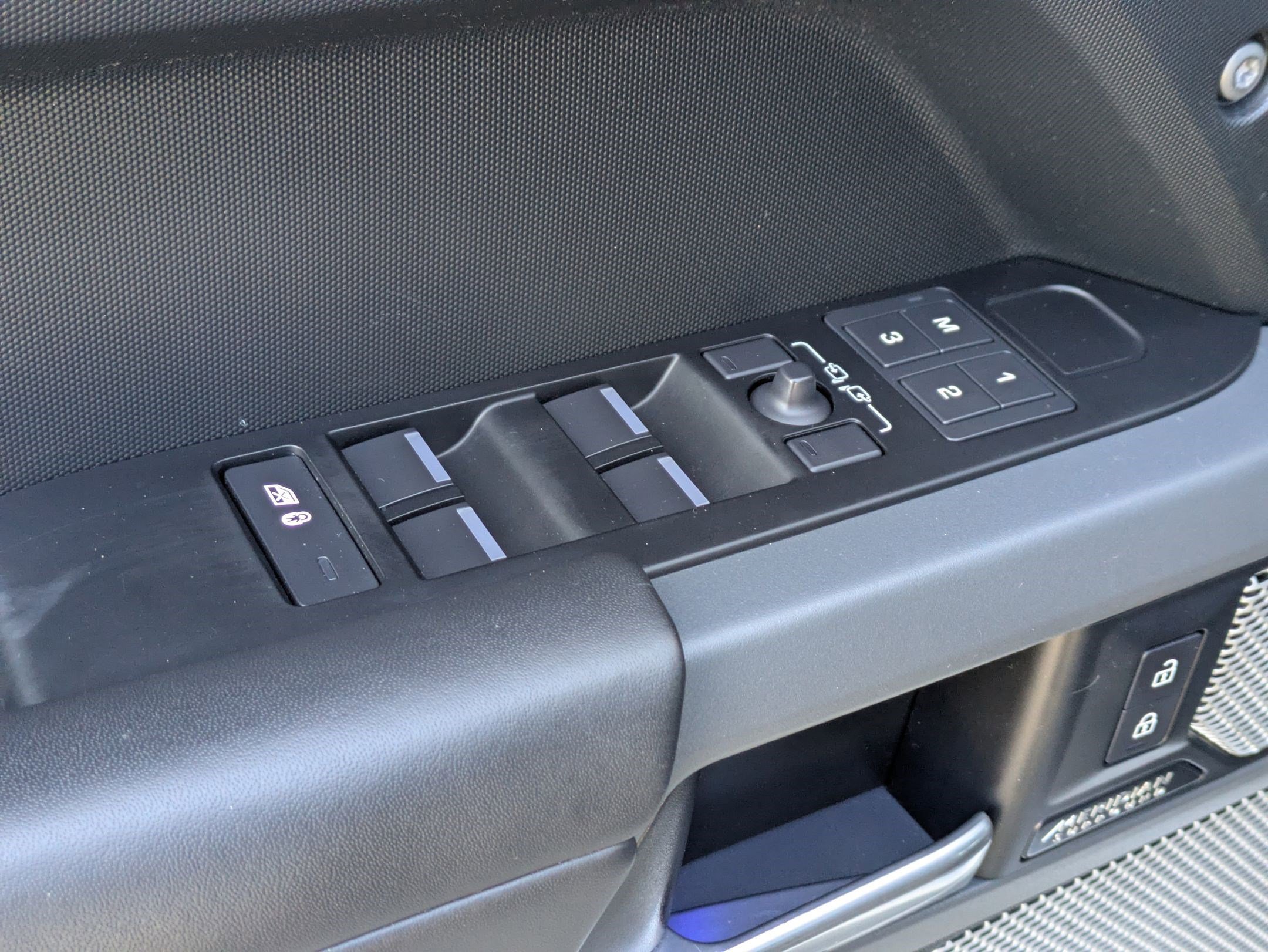 Certified 2023 Land Rover Defender 130 X image 12