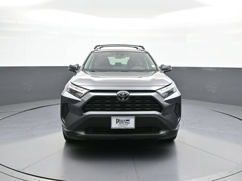 Used 2023 Toyota RAV4 XLE AWD/4WD image 2