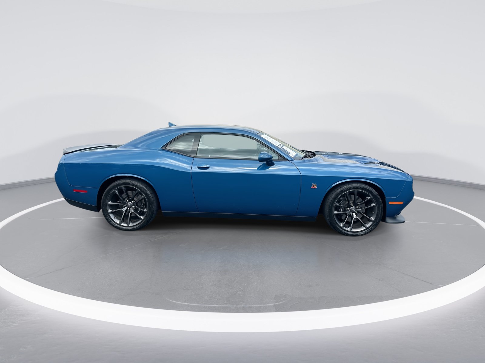 Used 2021 Dodge Challenger R/T Scat Pack RWD image 10