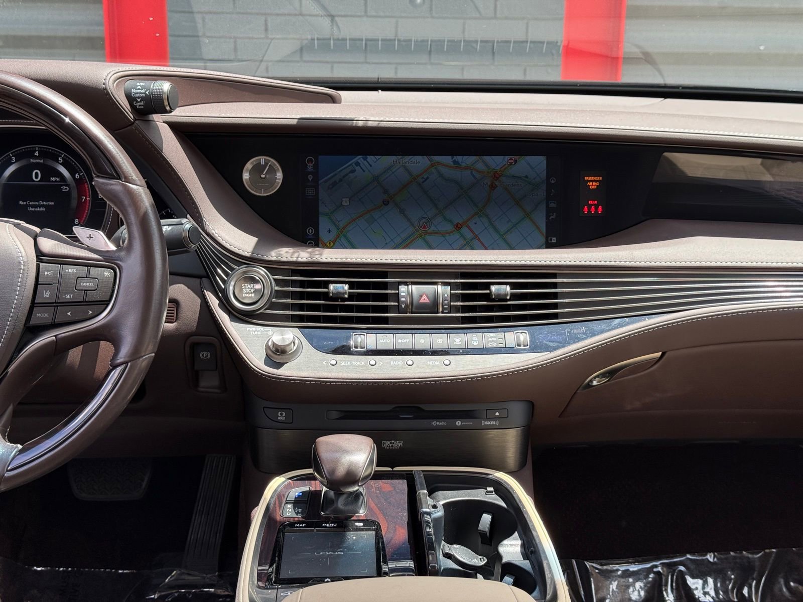 Used 2020 Lexus LS 500 w/ Interior Upgrade Package RWD image 21