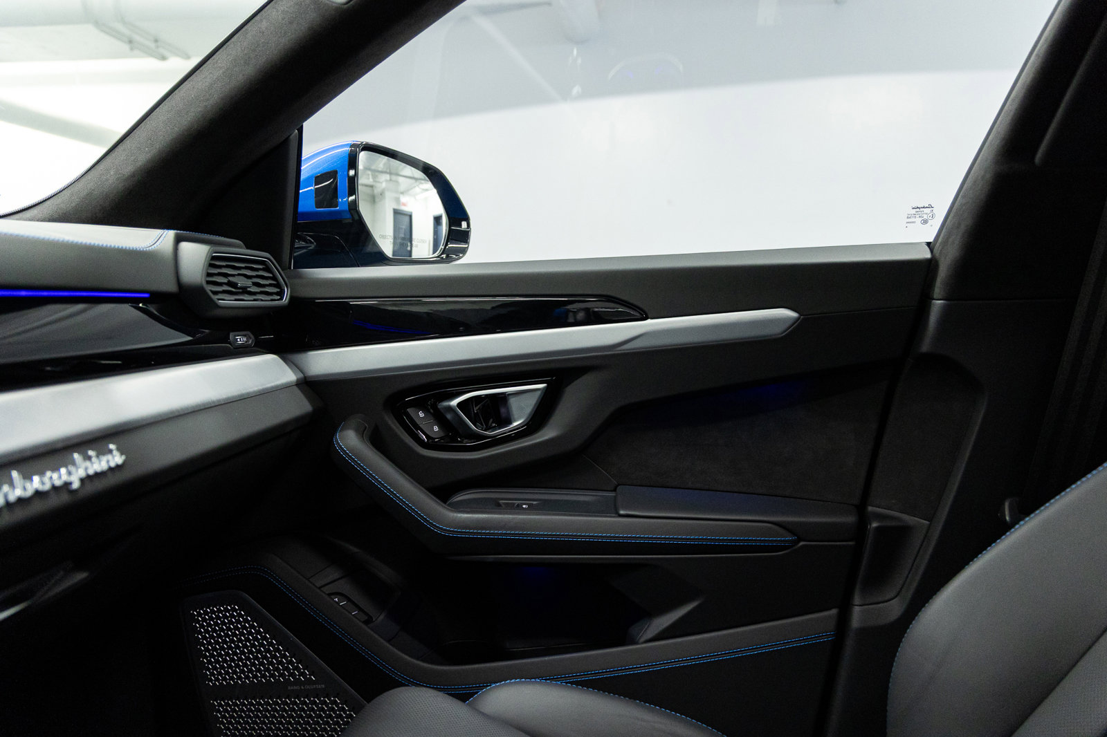 Used 2021 Lamborghini Urus image 26