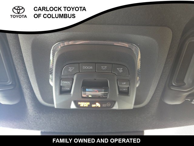 Used 2026 Toyota Corolla Cross XLE w/ Convenience Package FWD image 27