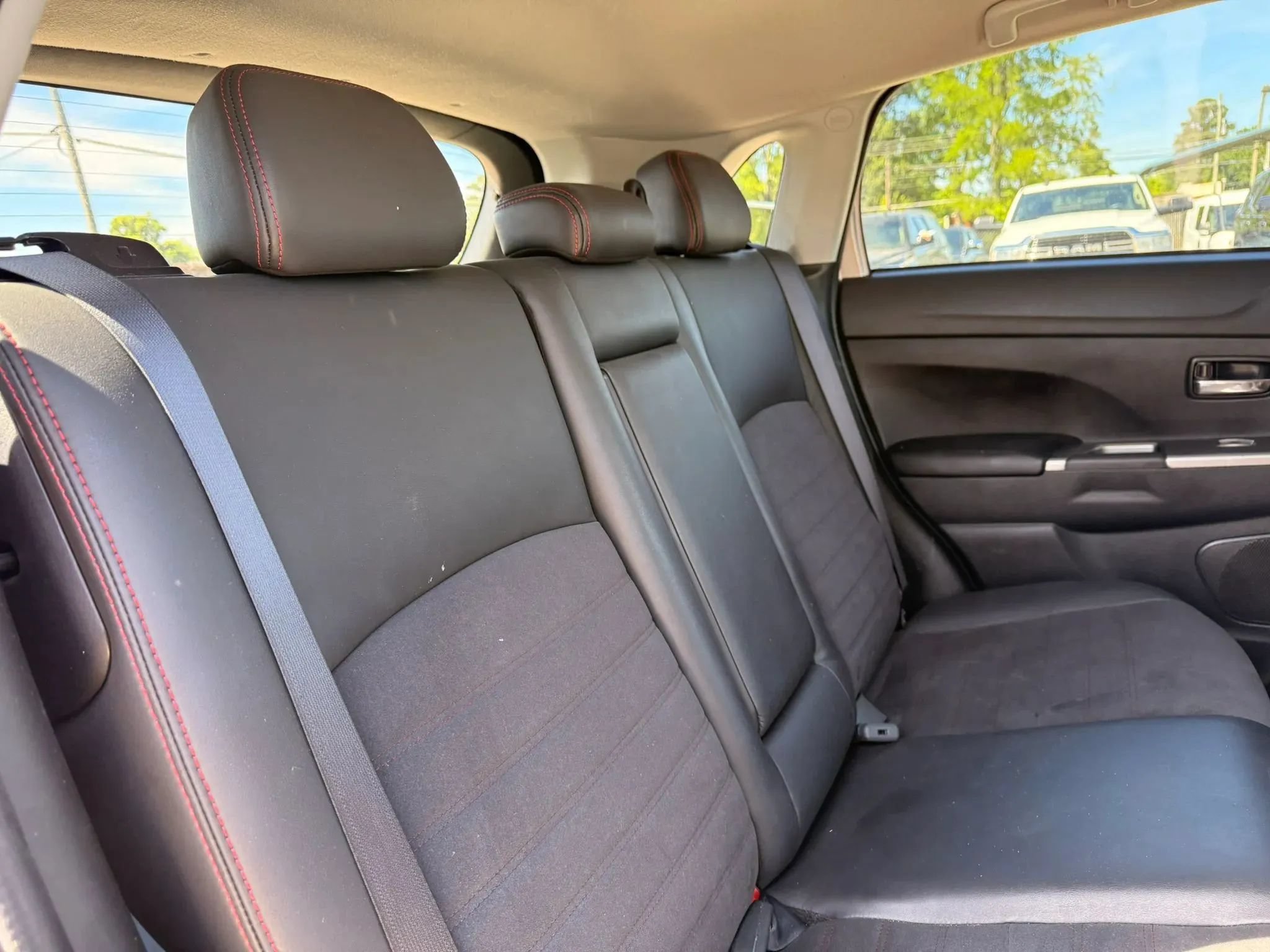 Used 2023 Mitsubishi Outlander Sport SE AWD/4WD image 21