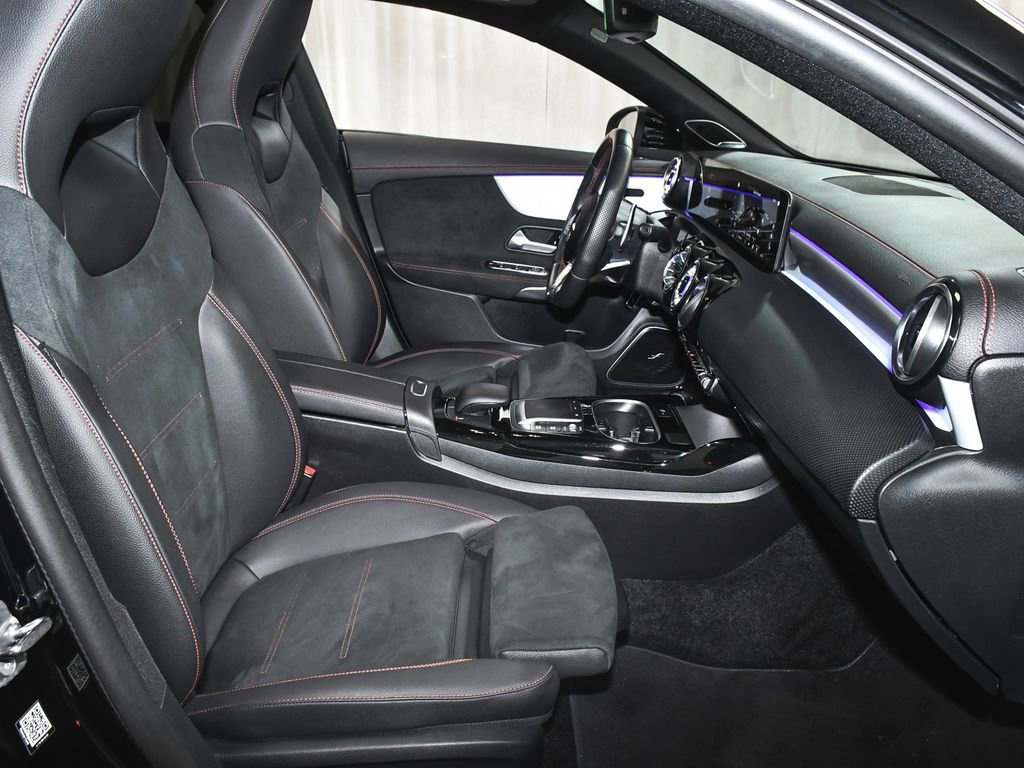 Used 2023 Mercedes-Benz CLA 35 AMG 4MATIC w/ AMG Aerodynamic Package image 64